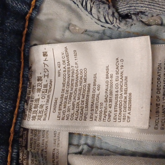 4/$60 Faded Levi Jeans - Size W30 L32 - Picture 7 of 8